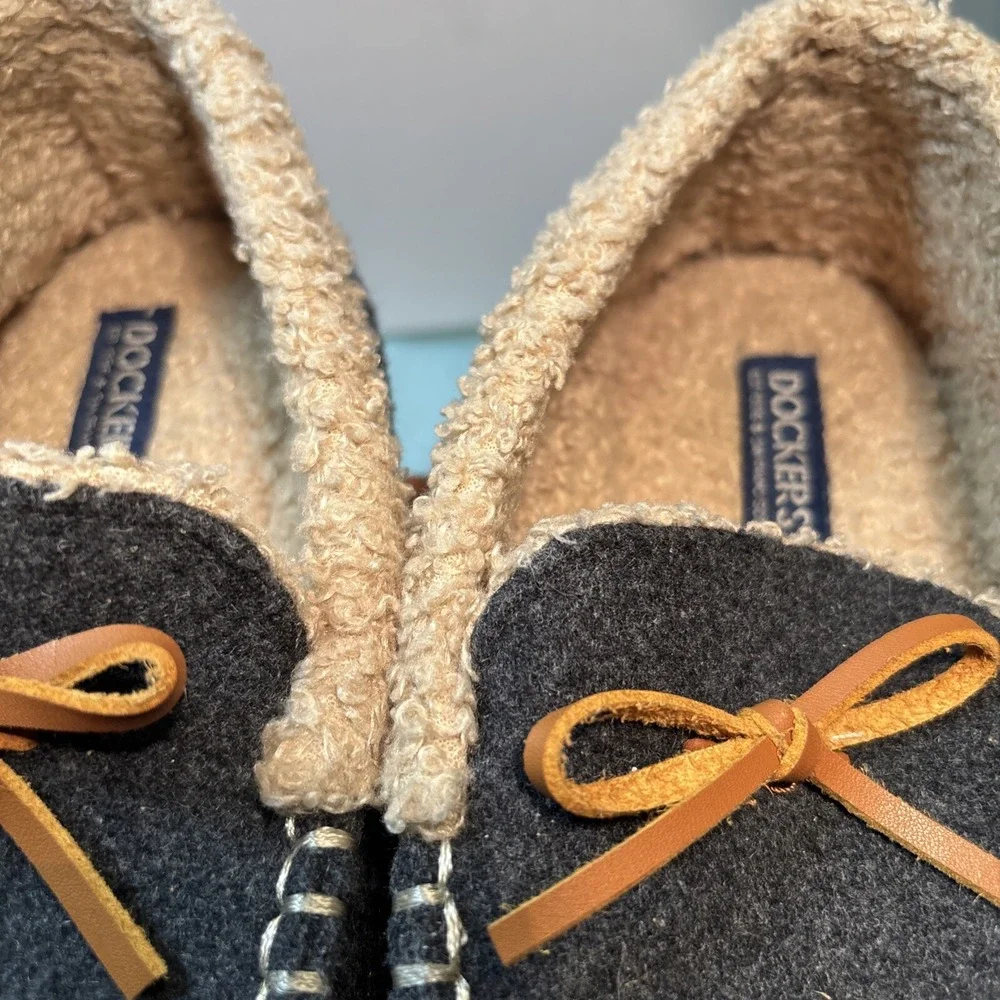 Dockers Boy's Gray Faux Fur Moccasin Slippers Sz M 13-1